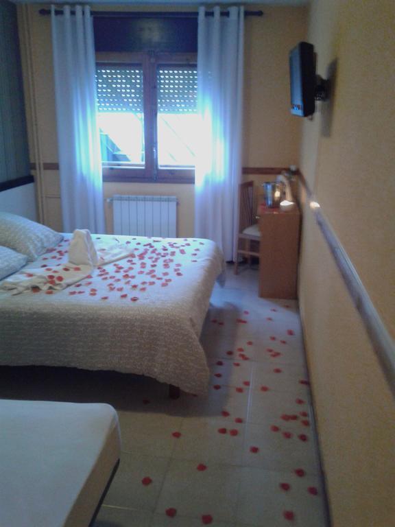 פאס דה לה קאסה Hotel Copacabana מראה חיצוני תמונה