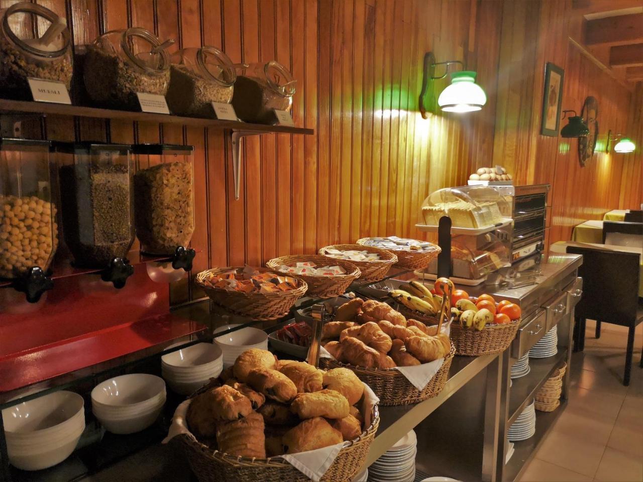 פאס דה לה קאסה Hotel Copacabana מראה חיצוני תמונה